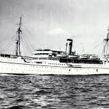 Era partita da Patrasso in direzione Bari la mattina del 28 marzo 1942, ma nel porto del capoluogo pugliese non ci arriv� mai, inghiottita dal mare a poche miglia dalla costa greca. Questa fu la sorte della nave Galilea, piroscafo militare italiano colpito da un missile inglese durante la Seconda Guerra Mondiale